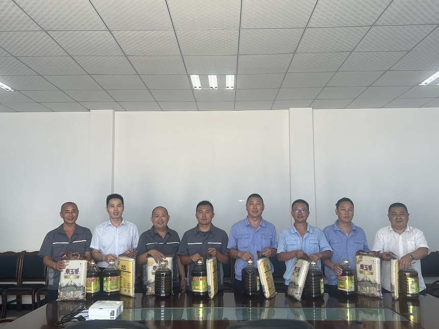 八一慰問活動(dòng) 八一慰問活動(dòng)